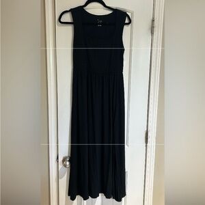Elegant Black Sleeveless Dress